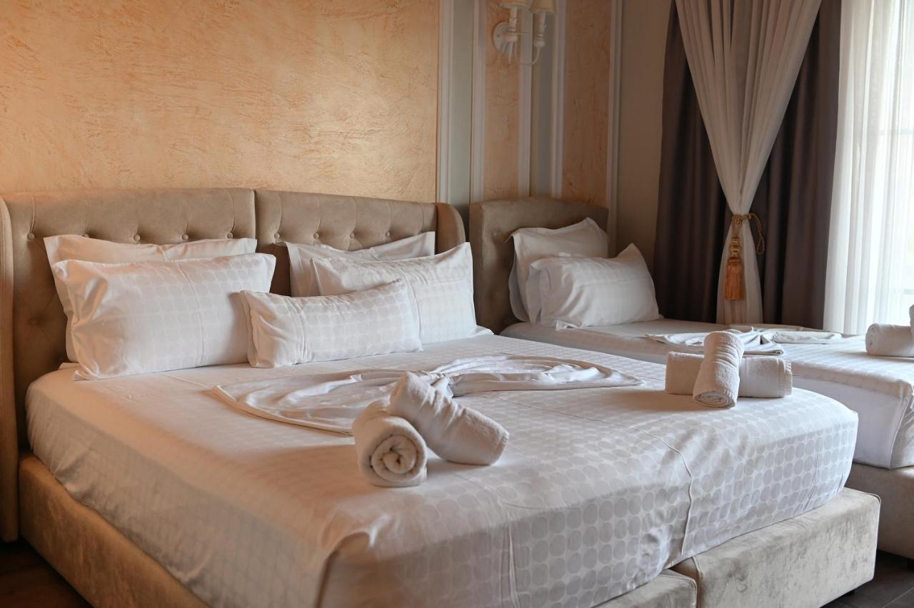 Hotel Onufri Golem  Luaran gambar