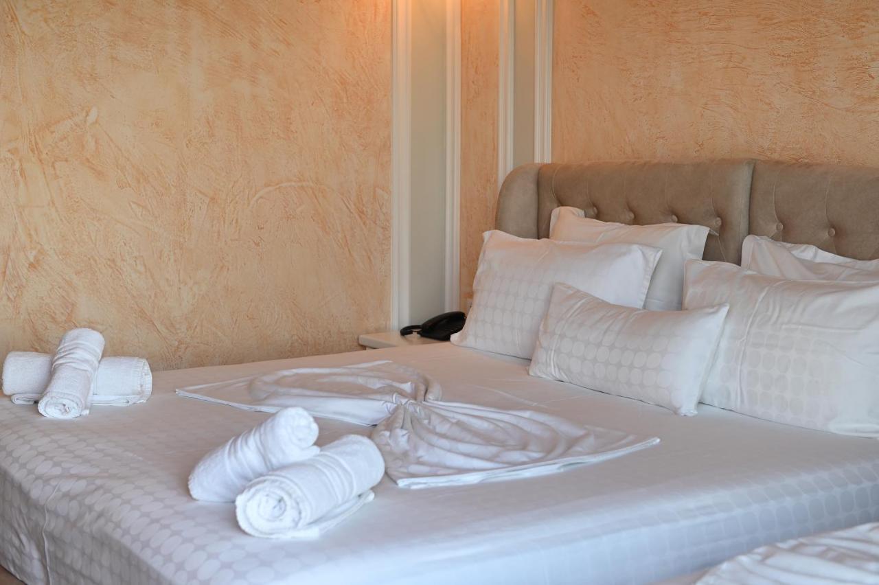 Hotel Onufri Golem  Luaran gambar